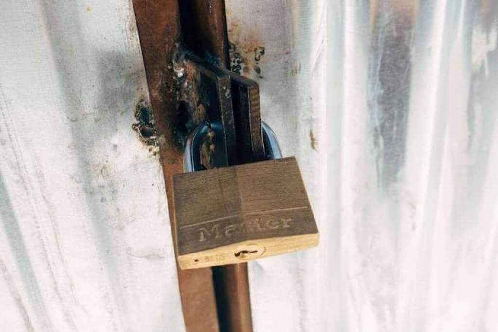 Setting up SSL certificates with Istio Gateway